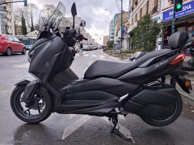 YAMAHA XMAX 300