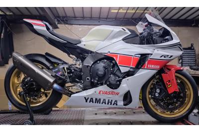 YAMAHA YZF-R1 WORLD GP 60TH ANNIVERSARY